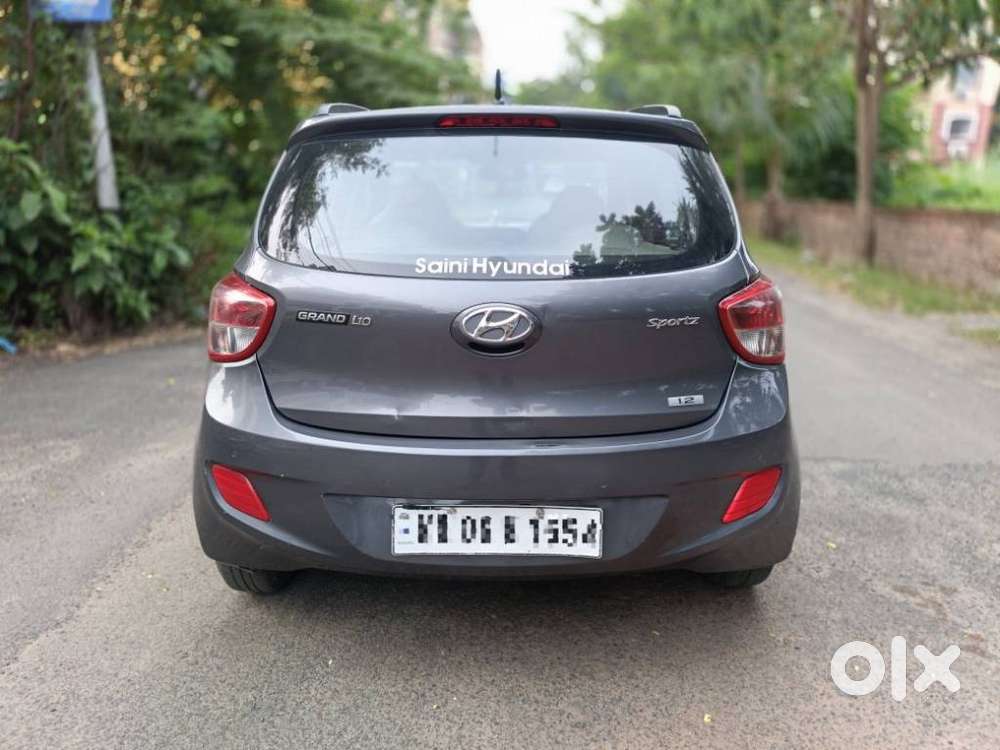 Hyundai Grand I10 Sportz, 2016, Petrol