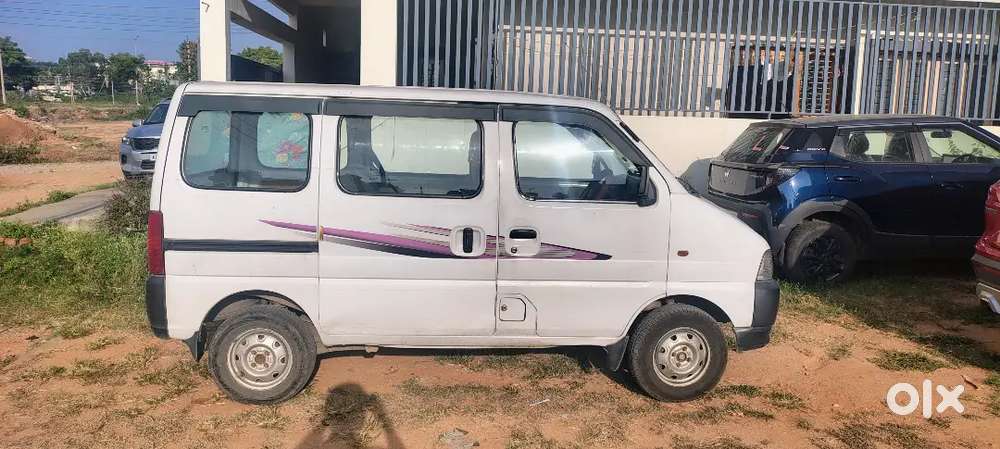Maruti Suzuki Eeco 2017 CNG Brand new tyres