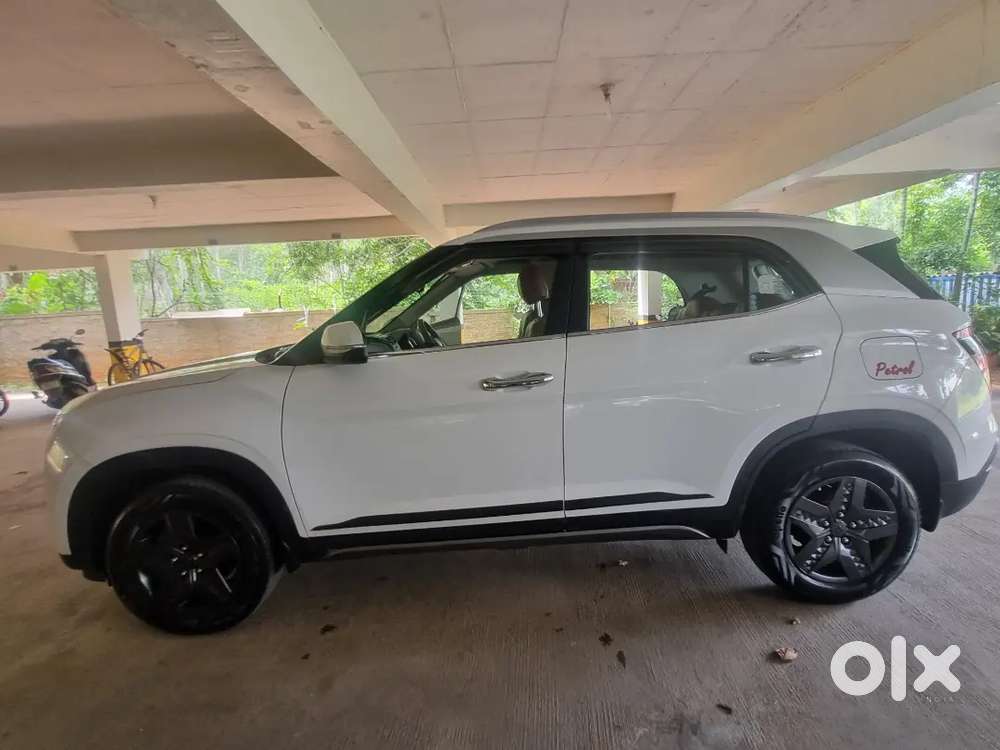 Hyundai Creta 2023 Petrol Well Maintained