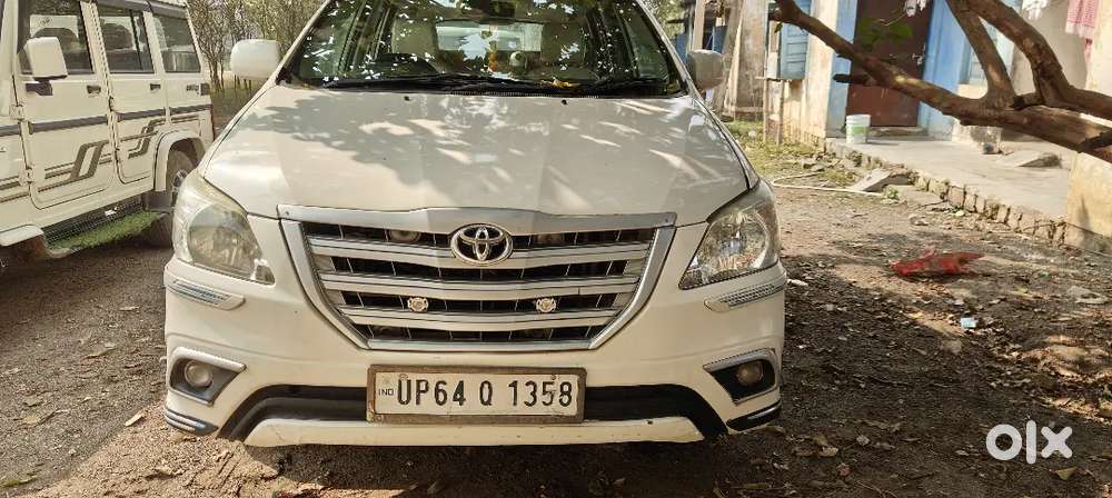 Toyota Innova 2011