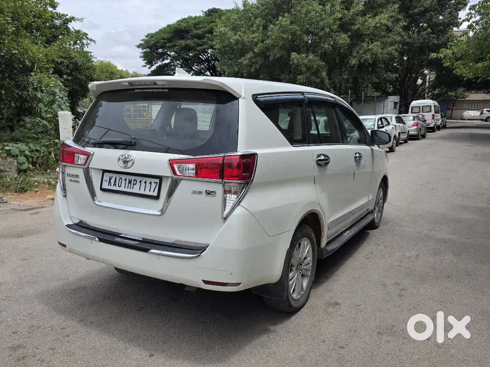 Toyota Innova Crysta 2016