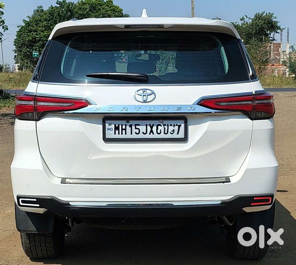 Toyota Fortuner Legender 2024