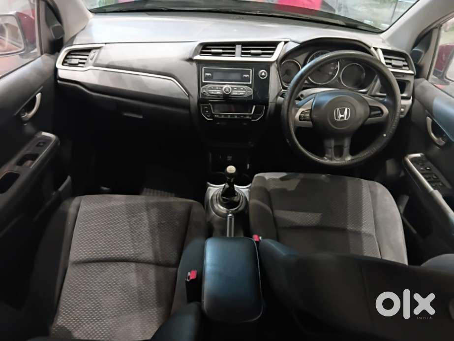 Honda Br-v I-vtec V Mt, 2016, Petrol