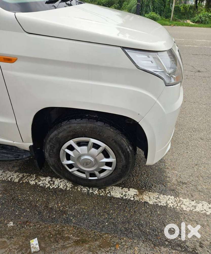 Mahindra Tuv 300 T6 Plus, 2016, Diesel