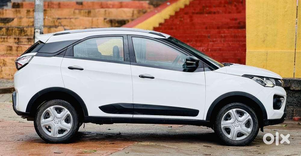 Tata Nexon 1.2 Revotron Xm (s), 2022, Petrol
