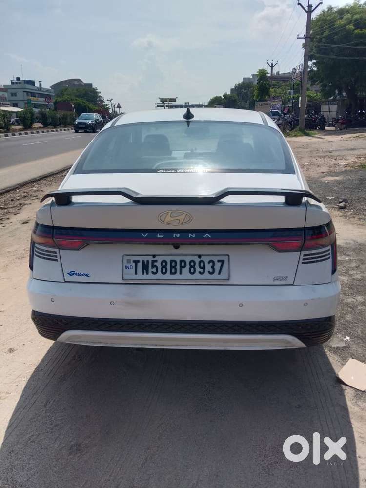 Hyundai Verna Crdi Vgt Sx 1.5, 2026, Petrol