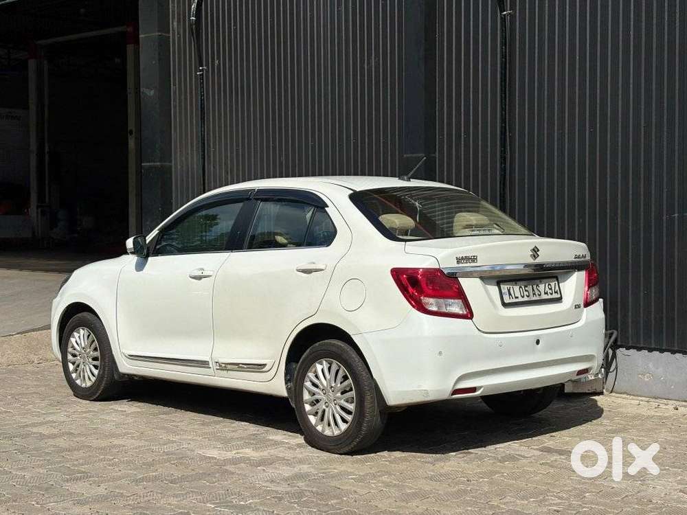 Maruti Suzuki Swift Dzire 1.2 Zxi Bsiv, 2018, Petrol