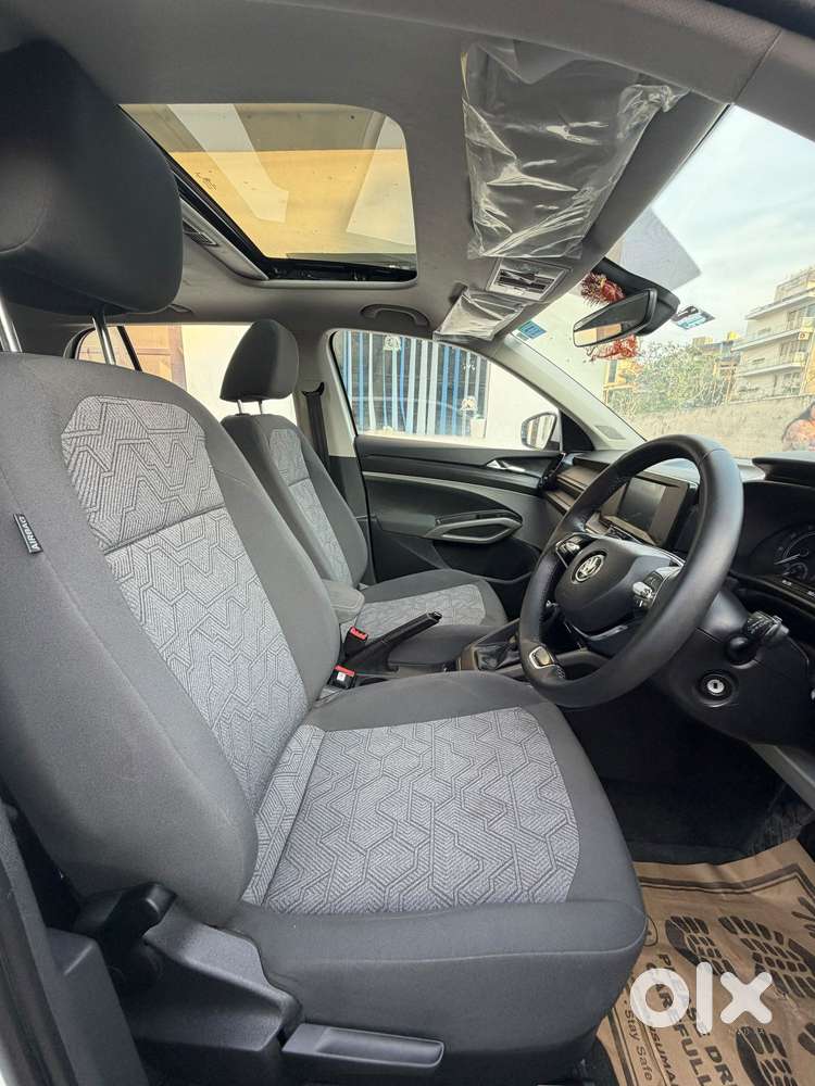 Skoda Kylaq Signature At, 2026, Petrol
