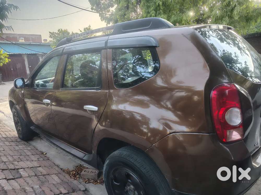 Renault  Duster 2016 Diesel Gud Condition.70% New Tyres. Touch Screen