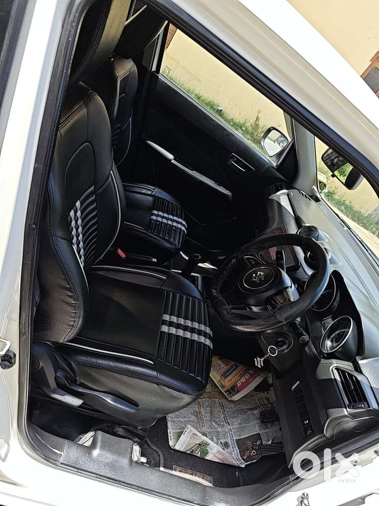 Maruti Suzuki Swift Vxi + Manual, 2023, Petrol