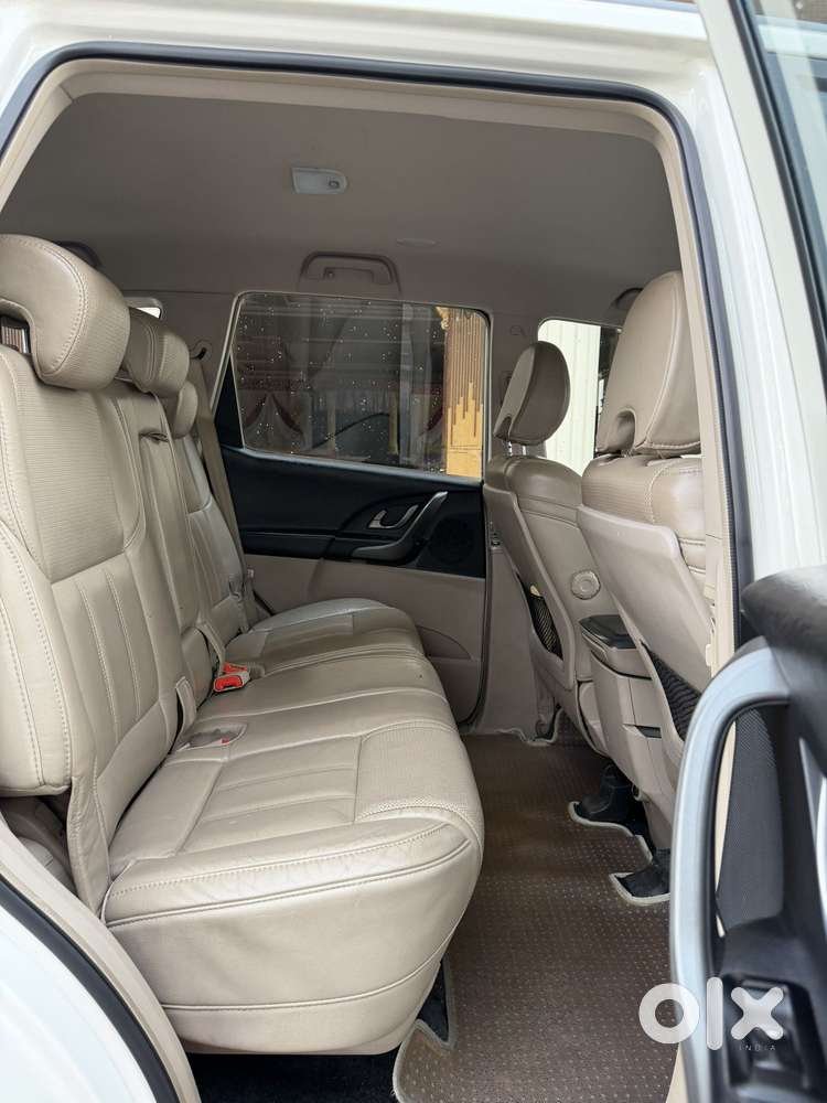 Mahindra Xuv500 W8, 2016, Diesel