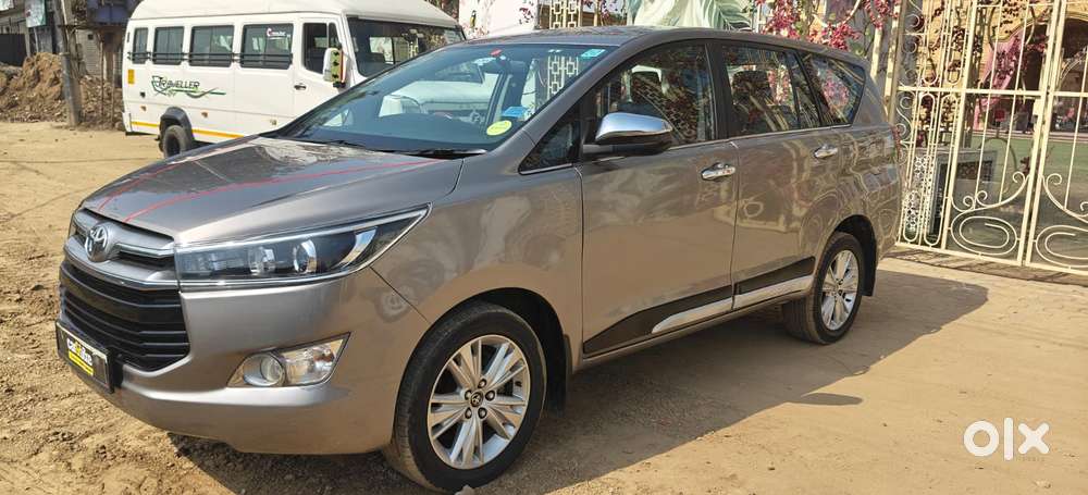 Toyota Innova Crysta [2020-ongoing] 2.7 Zx At 7 Str, 2016, Petrol