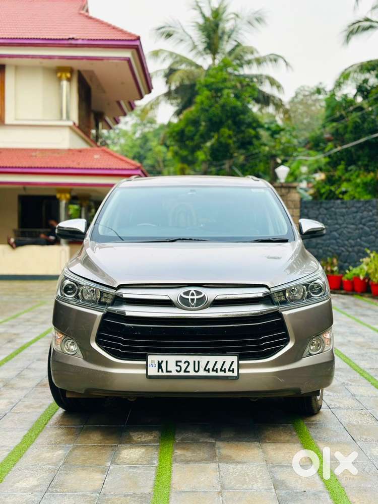 Toyota Innova Crysta 2018