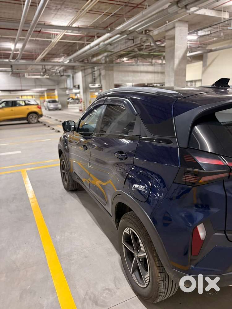 Tata Nexon Creative diesel AMT