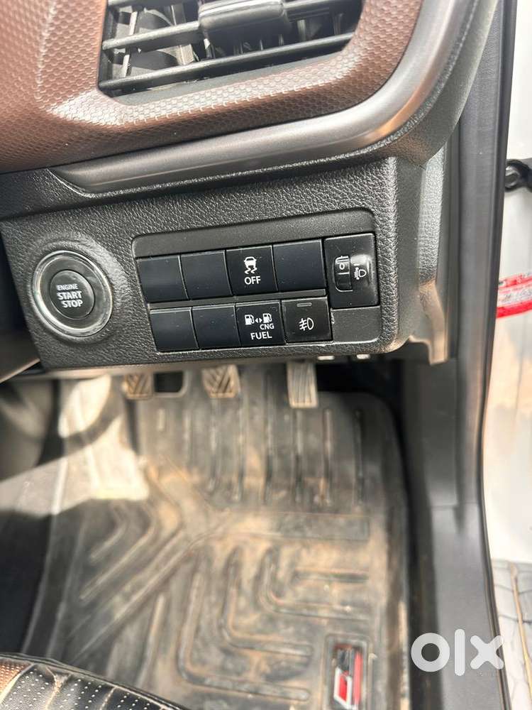 Maruti Suzuki Brezza 2025 Cng & Hybrids 18620 Km Driven