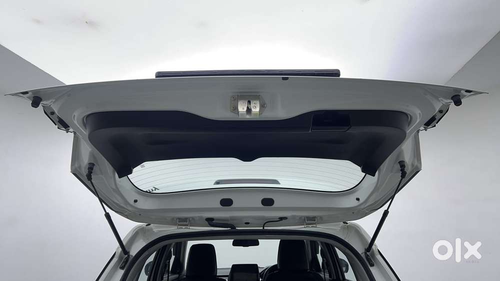 Maruti Suzuki Brezza Zxi Plus At, 2023, Petrol