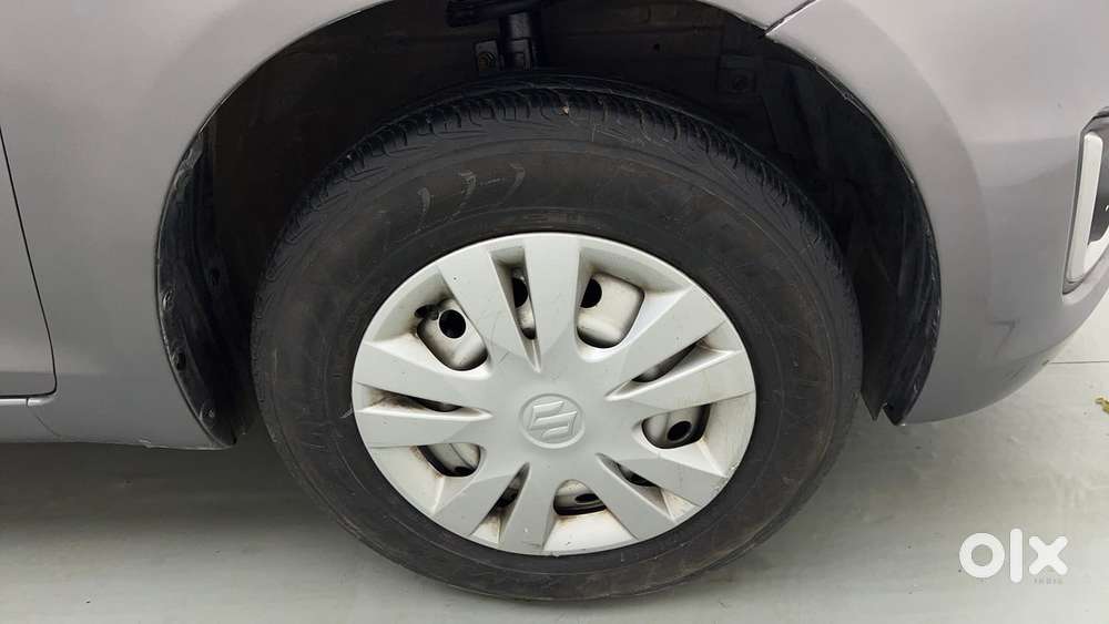 Maruti Suzuki Swift 1.2 Lxi (o), 2016, Petrol
