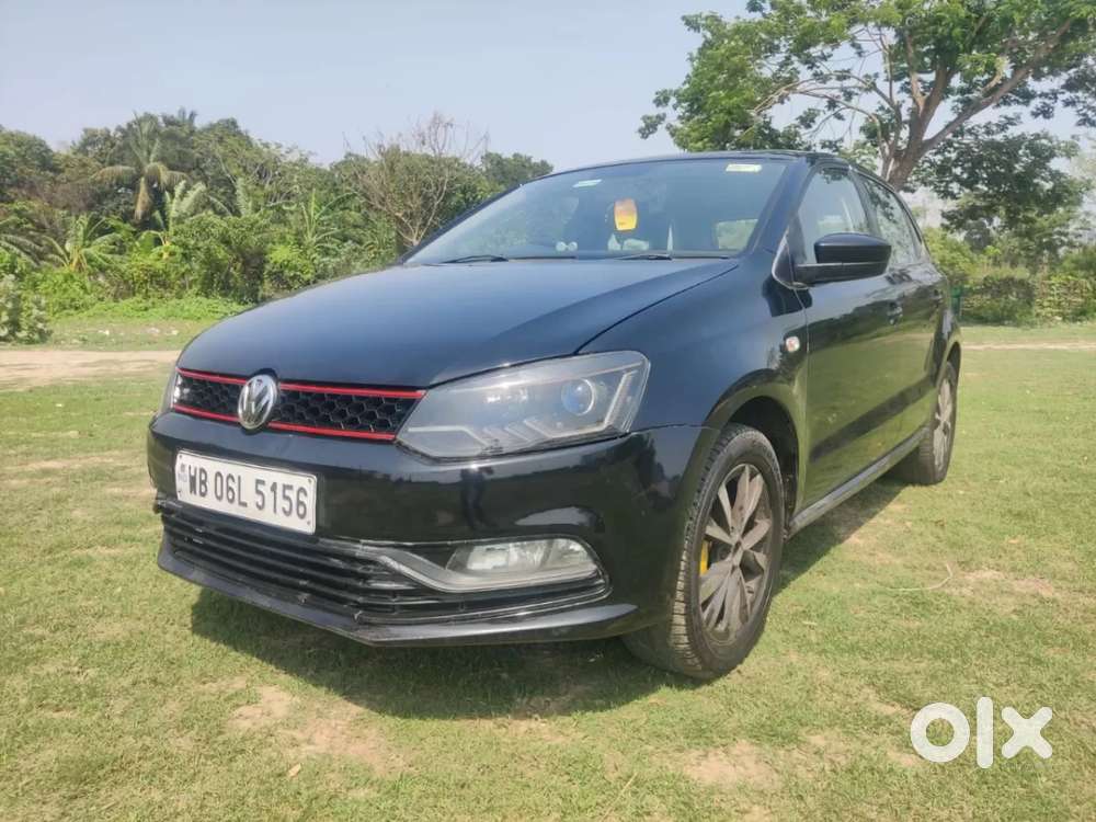 Volkswagen Polo Petrol Highline 1.2l, 2015, Petrol