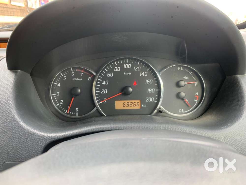 Maruti Suzuki Swift Dzire Vxi(o) Mt, 2011, Petrol