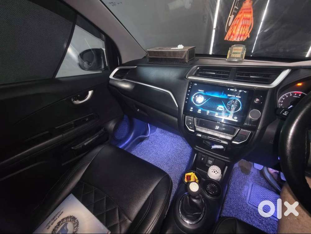 Well Maintained Honda Brv Petrol/cng Car 7 Seater