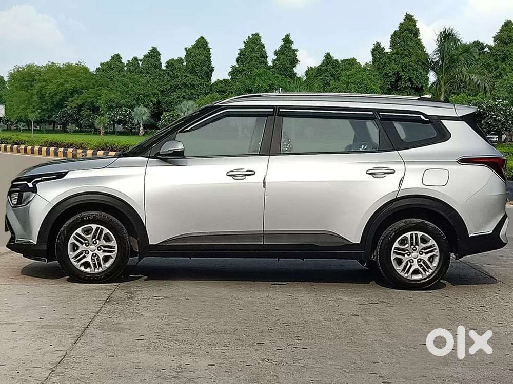 Kia Carens 1.4 Prestige 7 Str, 2023, Petrol
