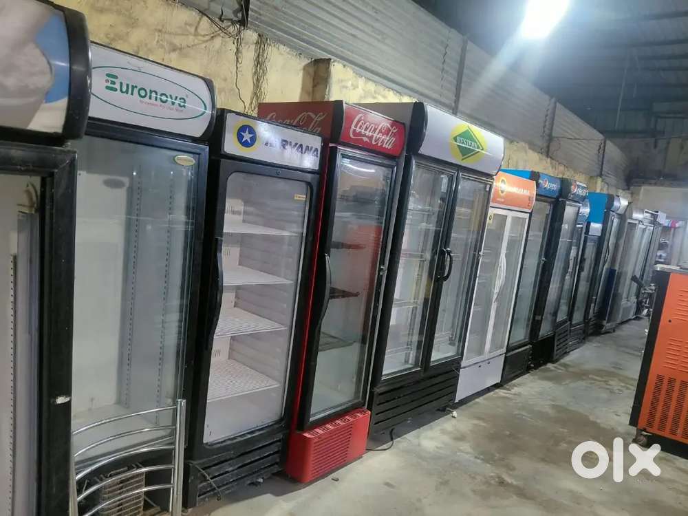VERTICAL FRIDGE