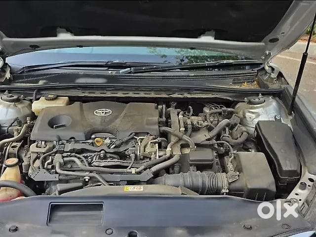 Toyota Camry 2.5 Hybrid, 2019, Petrol