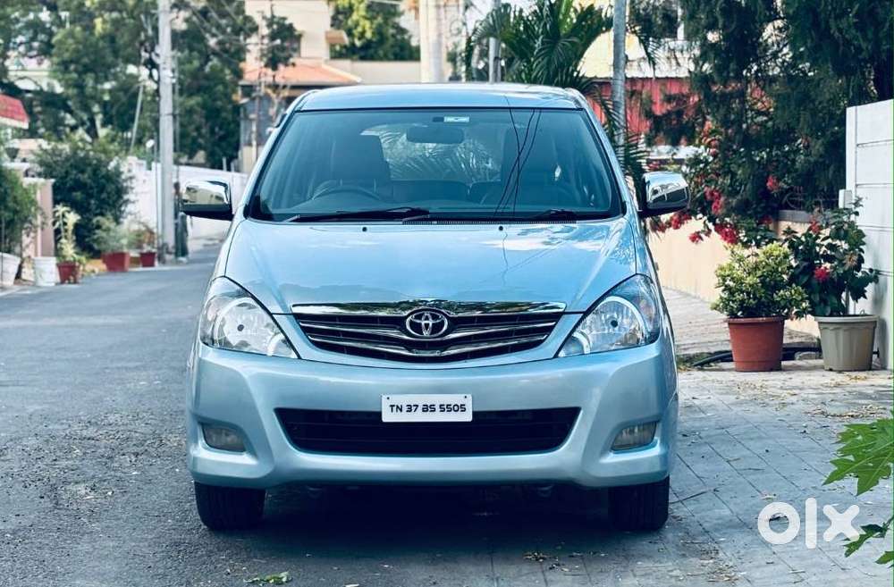 Toyota Innova 2.5 V 7 Str, 2011, Diesel