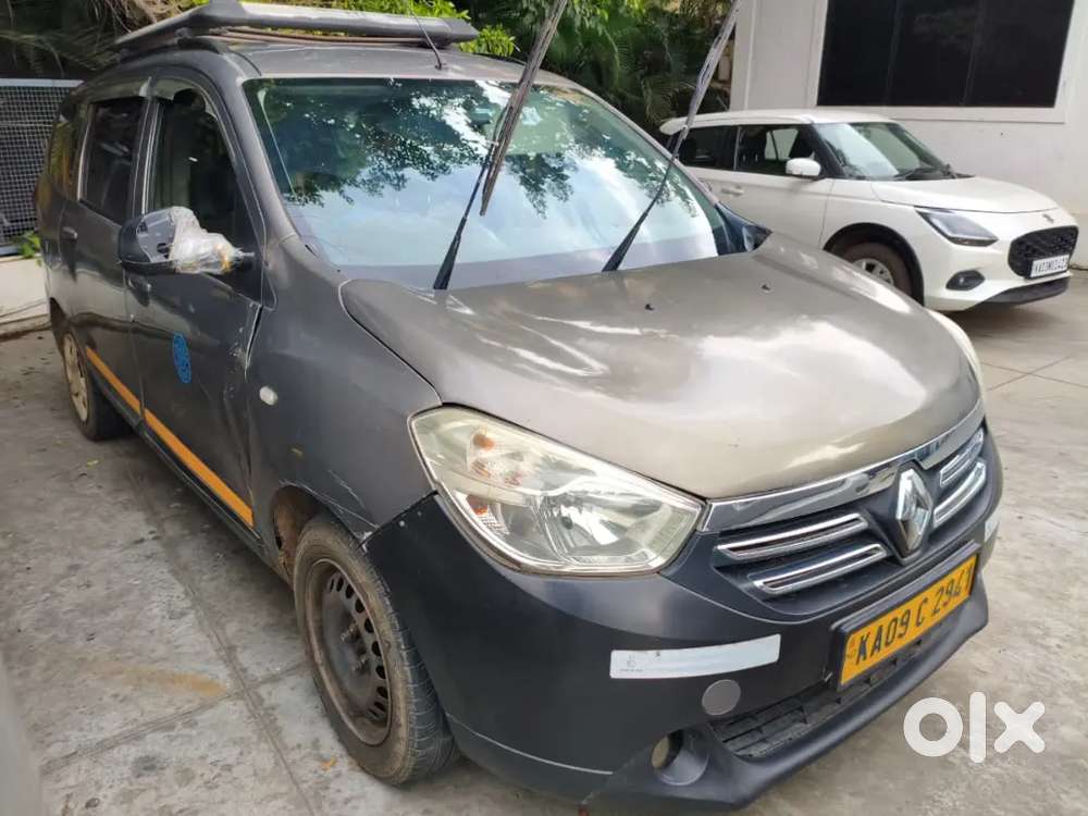 Renault Lodgy 2015 Diesel Well Maintained