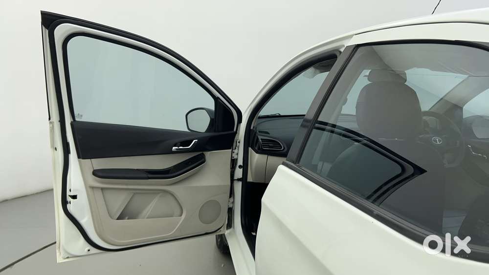 Tata Tiago Xza Plus, 2022, Petrol