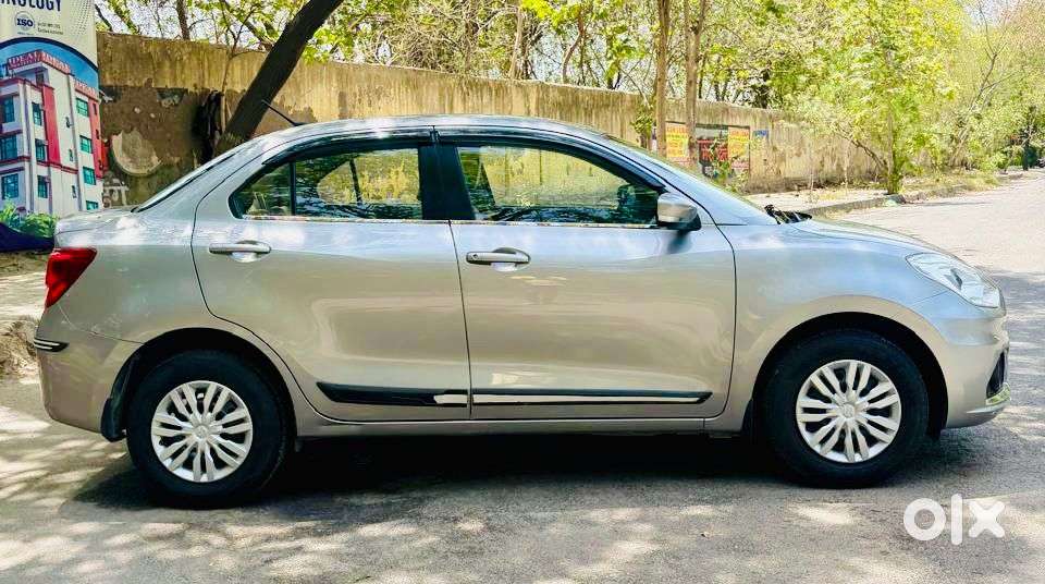 Maruti Suzuki Dzire 1.2 Vxi, 2021, Petrol