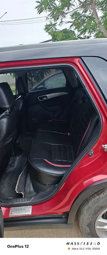 2016 Maruti Suzuki Brezza Zdi+ Dual Tone