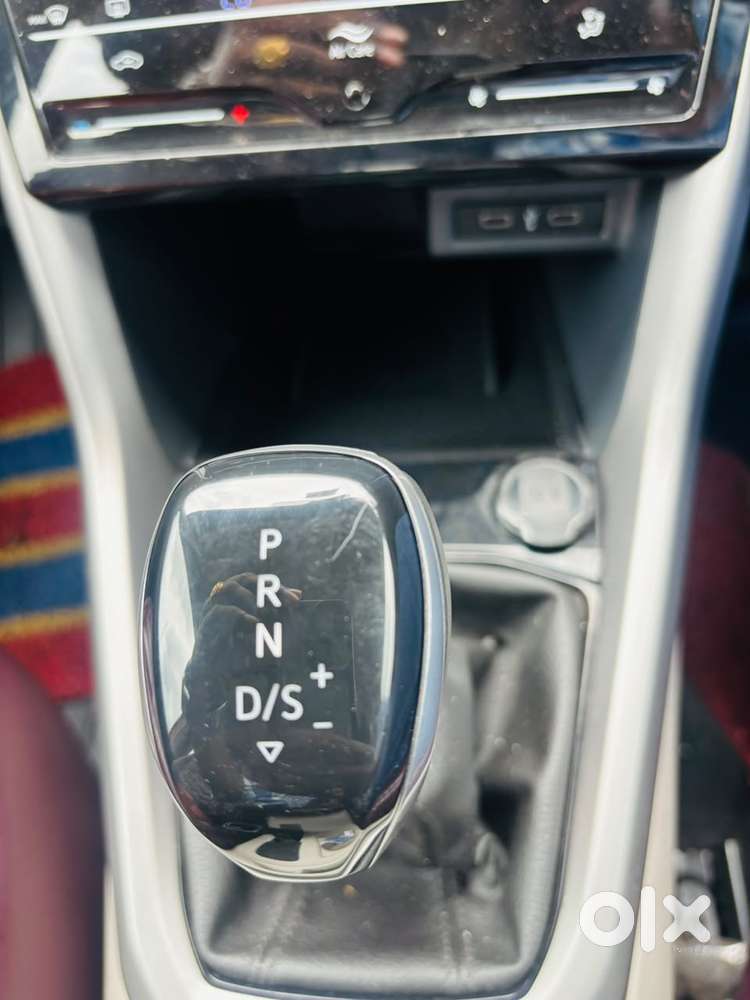 Volkswagen Taigun 1.0 Tsi Highline At, 2022, Petrol