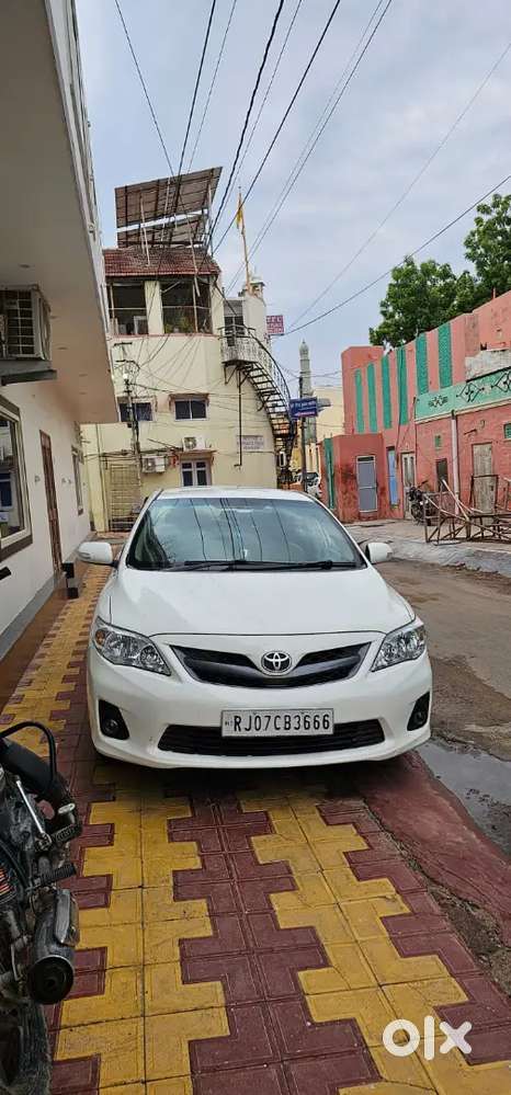 Toyota Corolla Altis 2013
