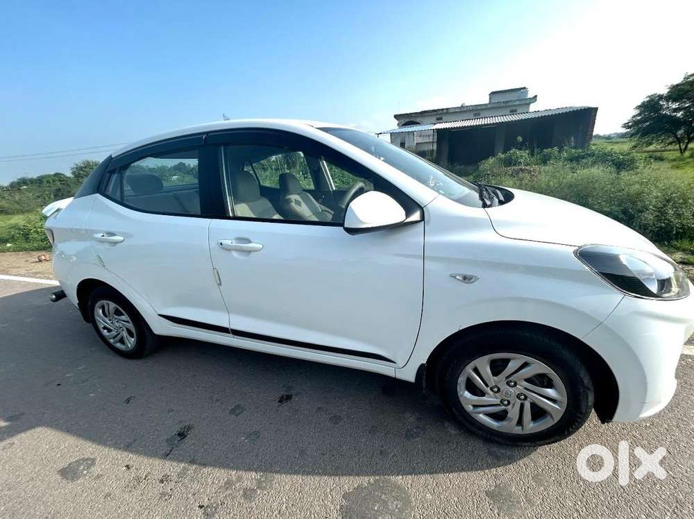 Hyundai Aura 2023 Cng & Hybrids Well Maintained