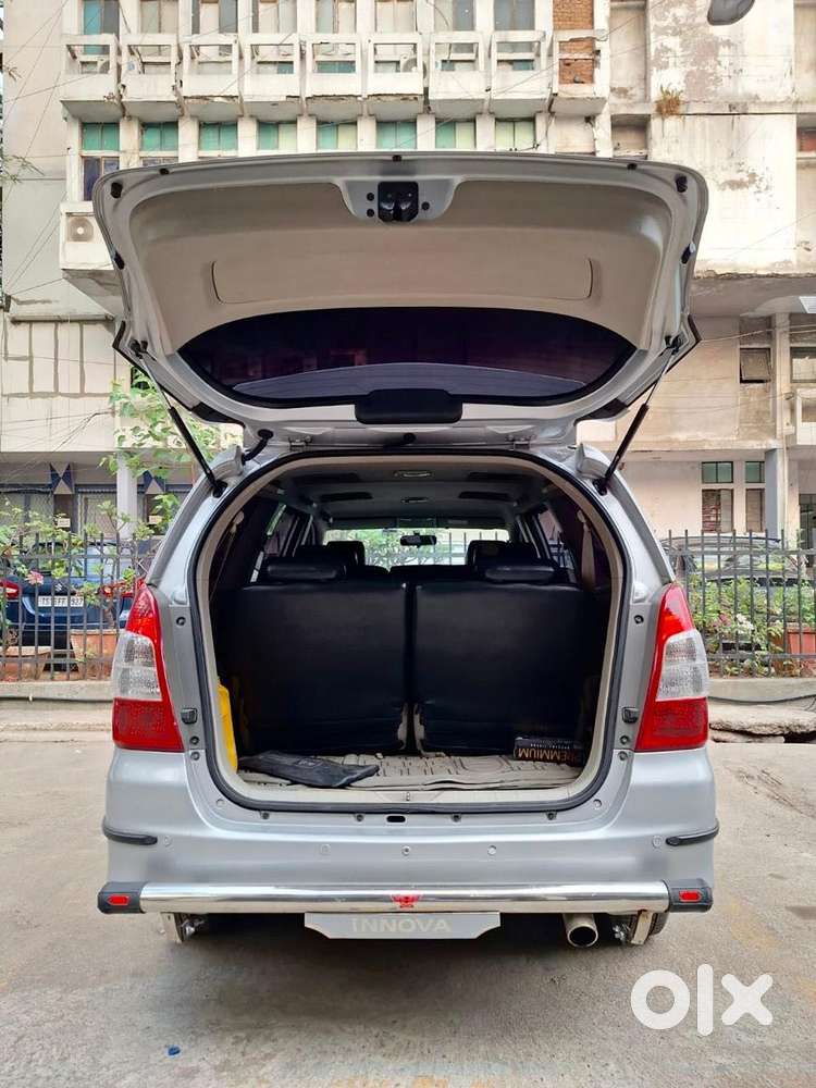 Toyota Innova 2.5 G (diesel) 8 Seater, 2012, Diesel