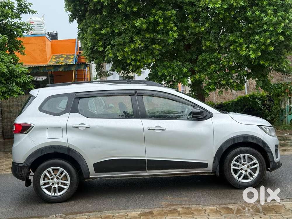 Renault Triber Rxt Easy-r Amt, 2022, Petrol