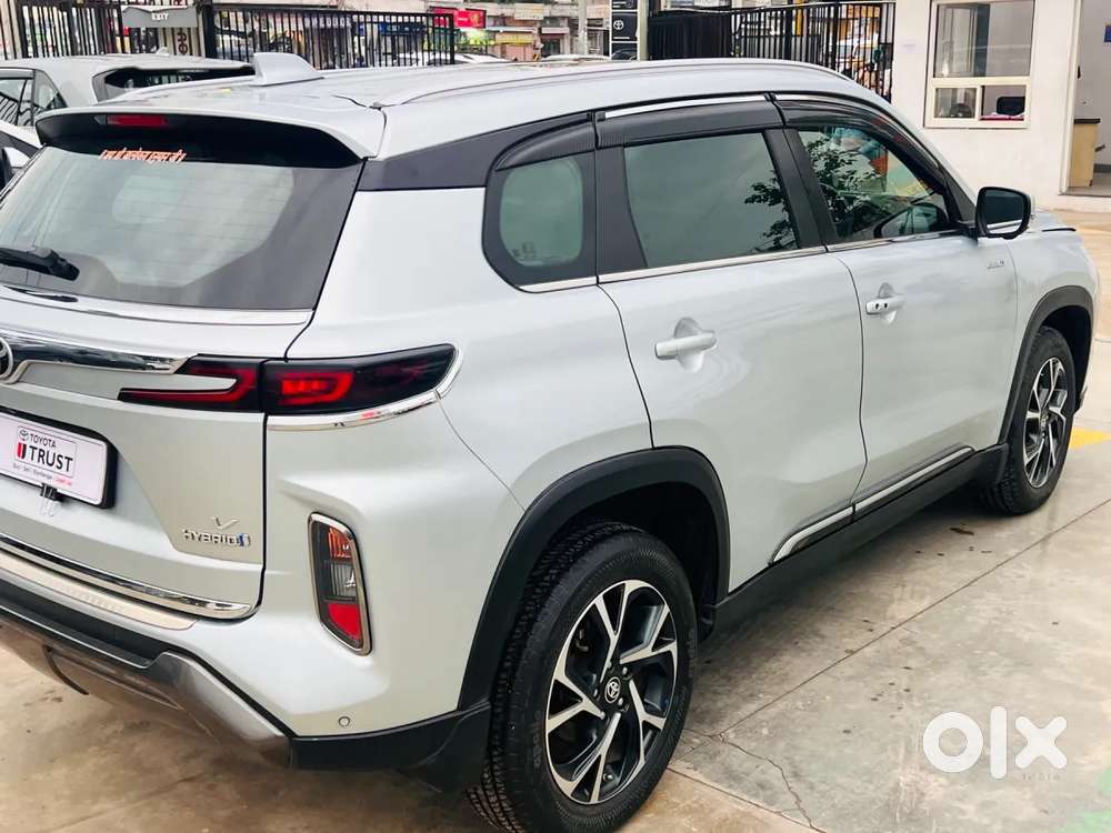 Toyota Urban Cruiser Hyryder 1.5 V Hybrid, 2024, Petrol