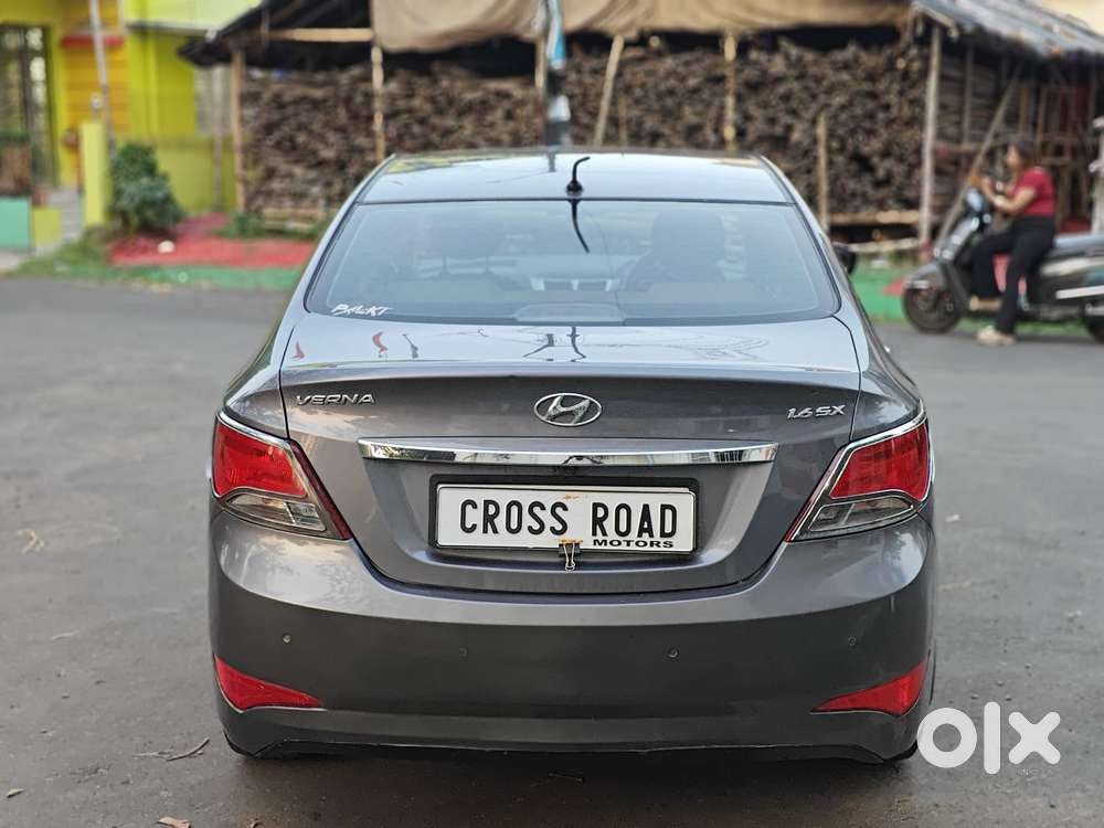 Hyundai Verna 1.6 Sx (o) Vtvt, 2015, Petrol
