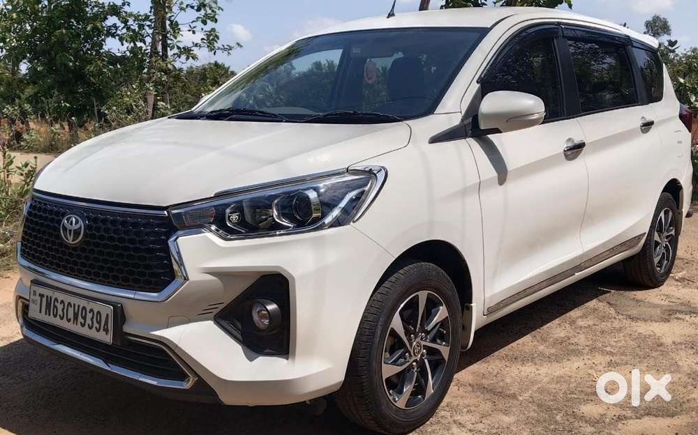 Toyota Rumion V Mt, 2023, Petrol
