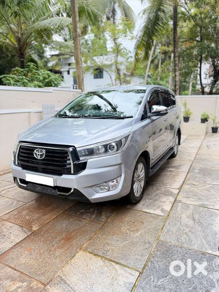 Toyota Innova Crysta 2.8z Automatic 2017
