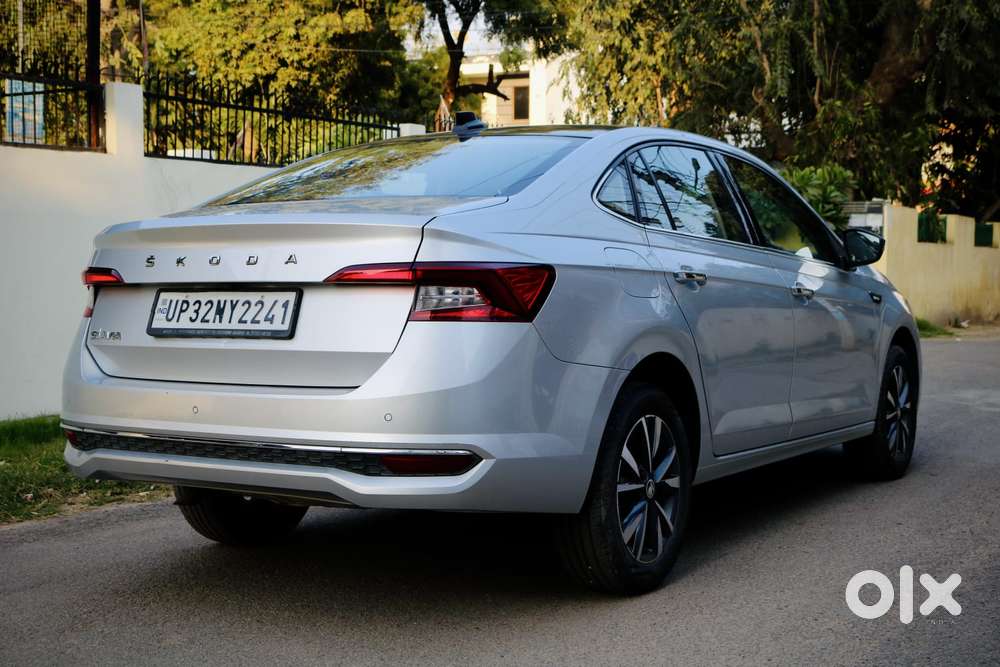 Skoda Slavia 1.0 Tsi Style At, 2023, Petrol