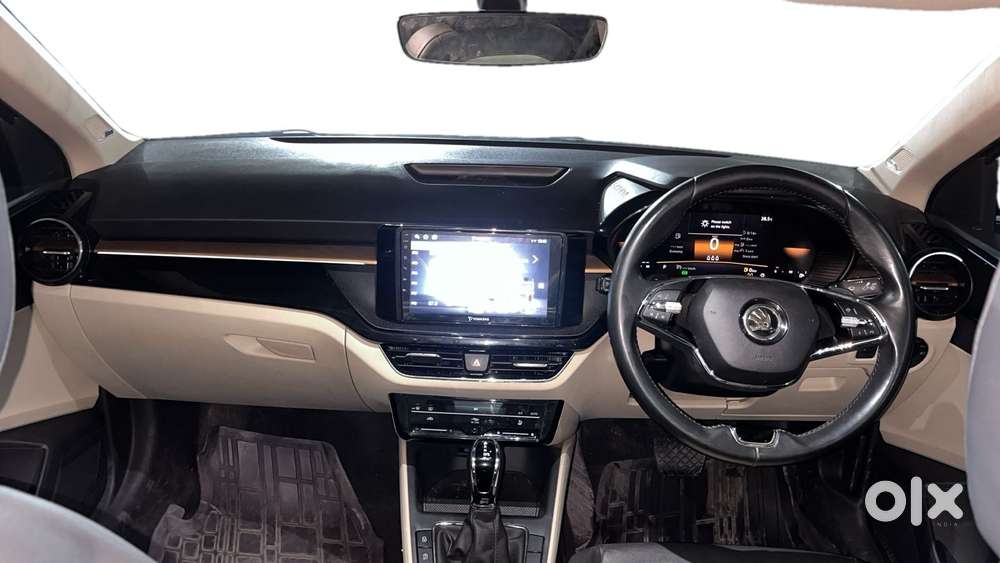 Skoda Slavia 1.0 Tsi Style At, 2024, Petrol