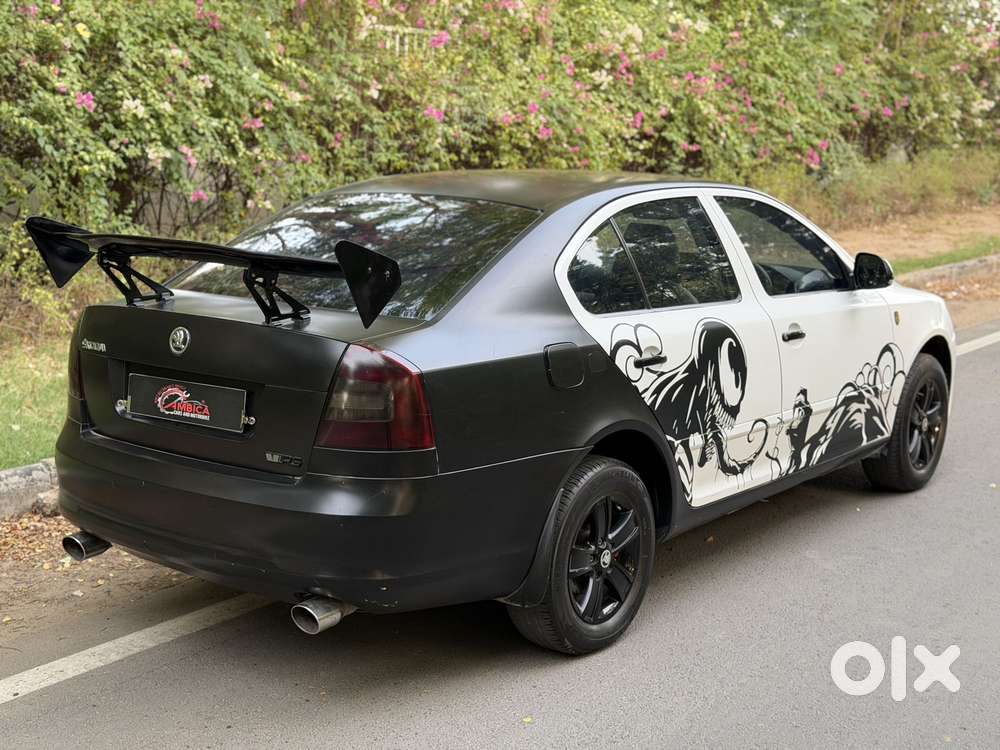 Skoda Laura 1.8 Tsi Ambiente, 2009, Petrol