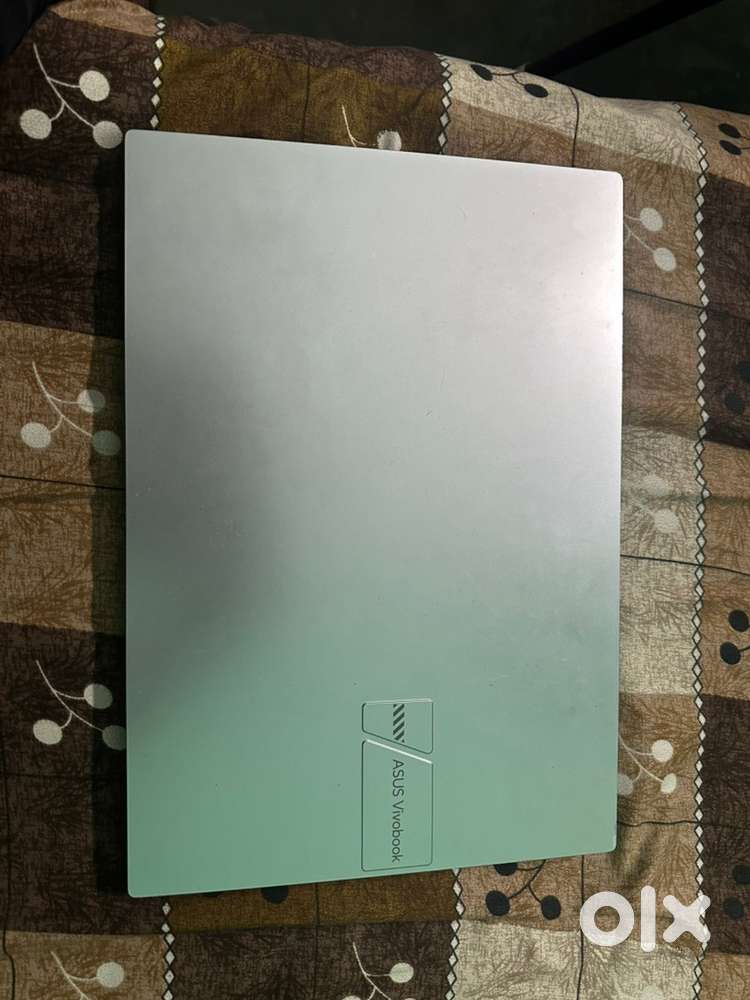 Asus vivobook 16 i5 13420h ,8 month old,all new condition no scratches