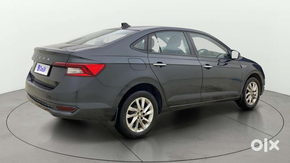 Skoda Slavia 1.0 Ambition Tsi At, 2022, Petrol