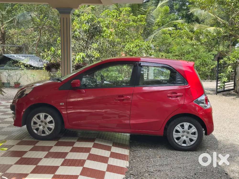 Honda Brio 2012 Petrol Well Maintained