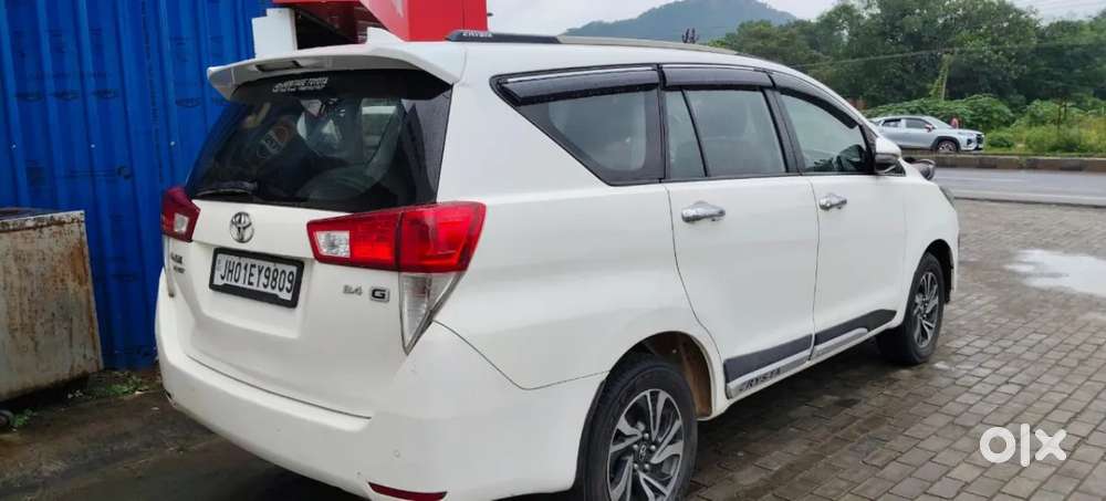 Toyota Innova Crysta [2020-ongoing] 2.4 Gx 8 Str, 2023, Diesel