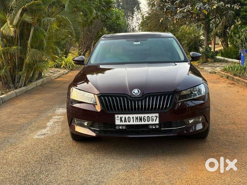 Skoda Superb Lk 1.8 Tsi At, 2016, Petrol