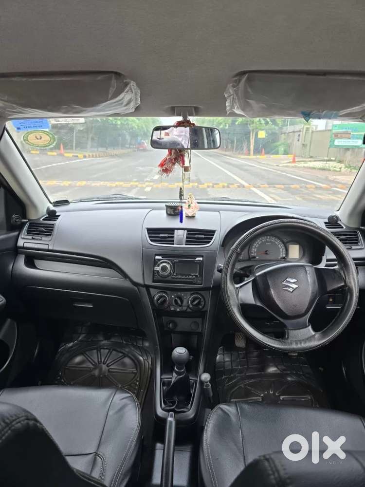 Maruti Suzuki Swift Lxi Optional-o, 2015, Petrol